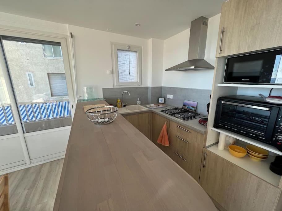 Le Carrousel - Apt Vue Mer - Plage A 10 M - Clim - Wifi Canet-en-Roussillon Luaran gambar